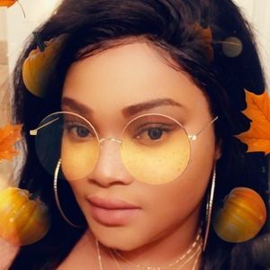 Meet your Posher, Shelly